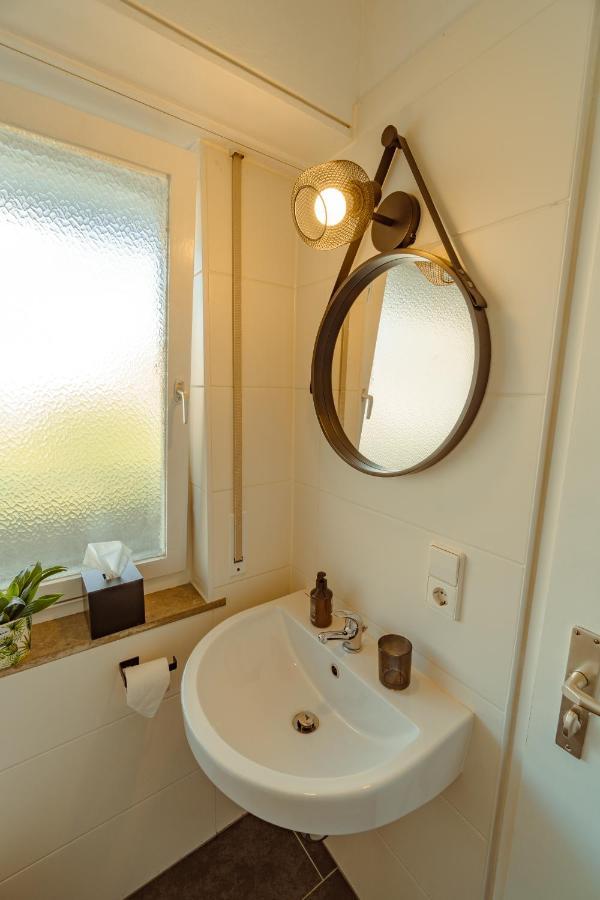 Studio Apartment Mit Parkplatz Oberesslingen Zewnętrze zdjęcie